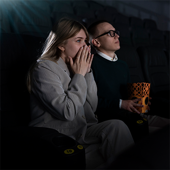 Quand l&rsquo;écran disparait : Le cinéma à l&rsquo;ère de l&rsquo;immersion totale